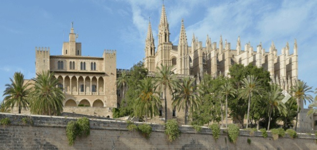 View for the Cathedral La Seu and Palace Almudaina in Palma de Mallorca