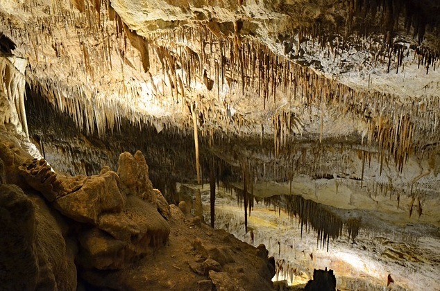 caves drach