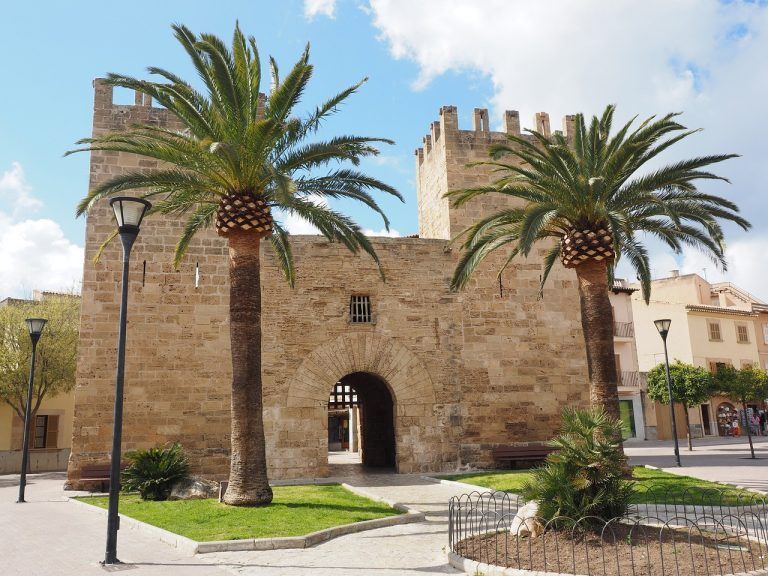 Medieval gate in Alcudia